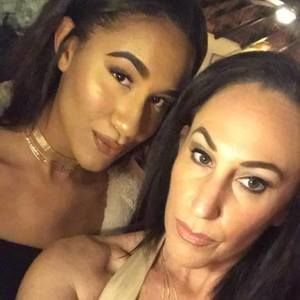 Meet your Posher, Robynne